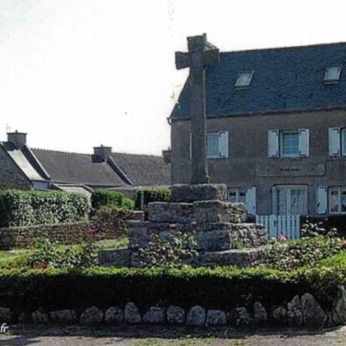 Place du Karrit - Confection d'un jardin - (c) Amicale Molénaise - Tous droits réservés - Reproduction interdite